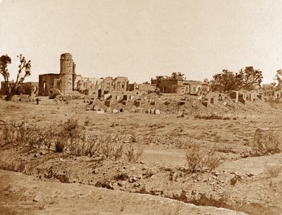 Cementerio y la Residencia en la Distancia, Lucknow de Felice Beato